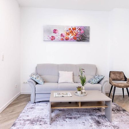 Neu I Ferienwohnung Jasmin Andernach Exterior foto