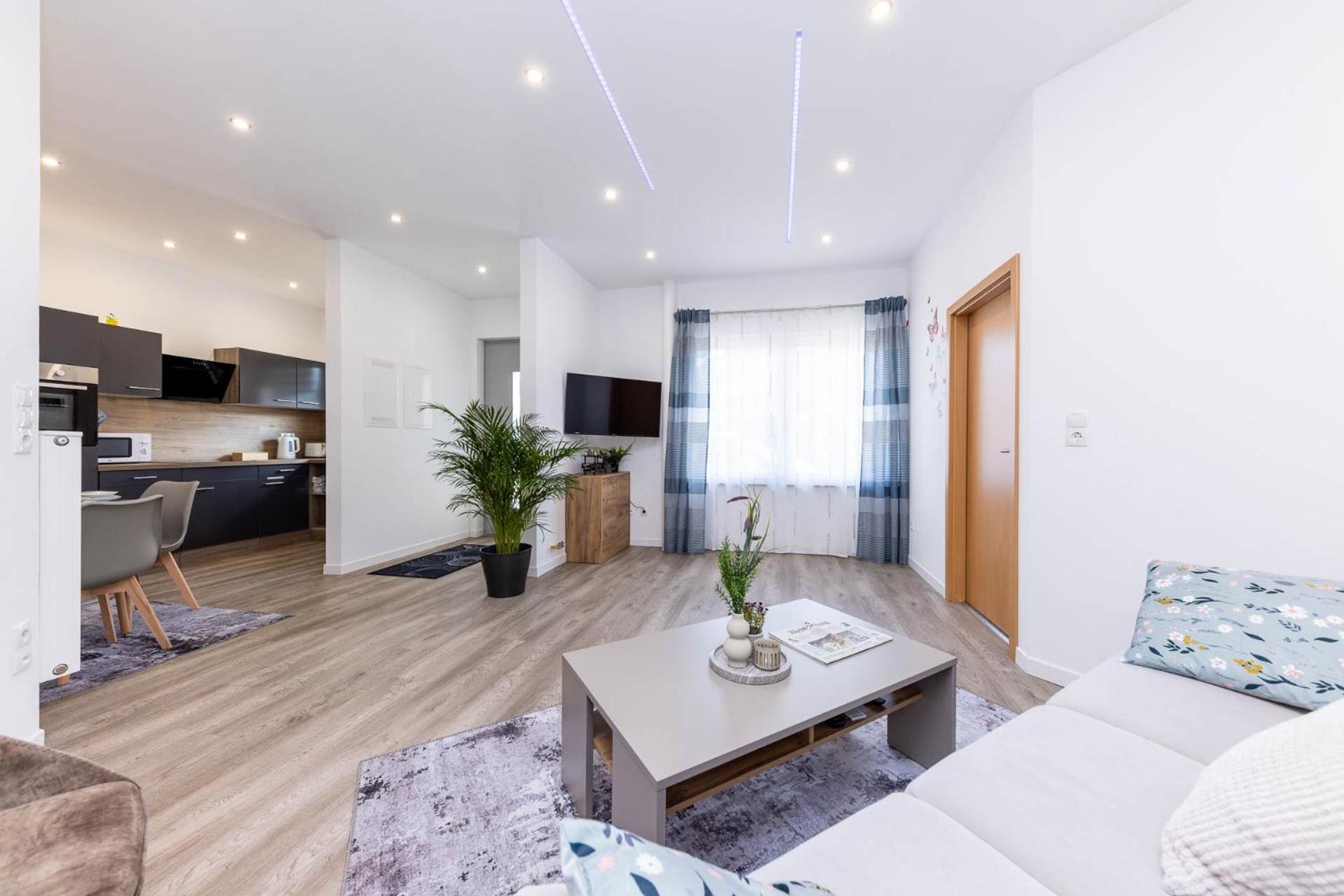 Neu I Ferienwohnung Jasmin Andernach Exterior foto
