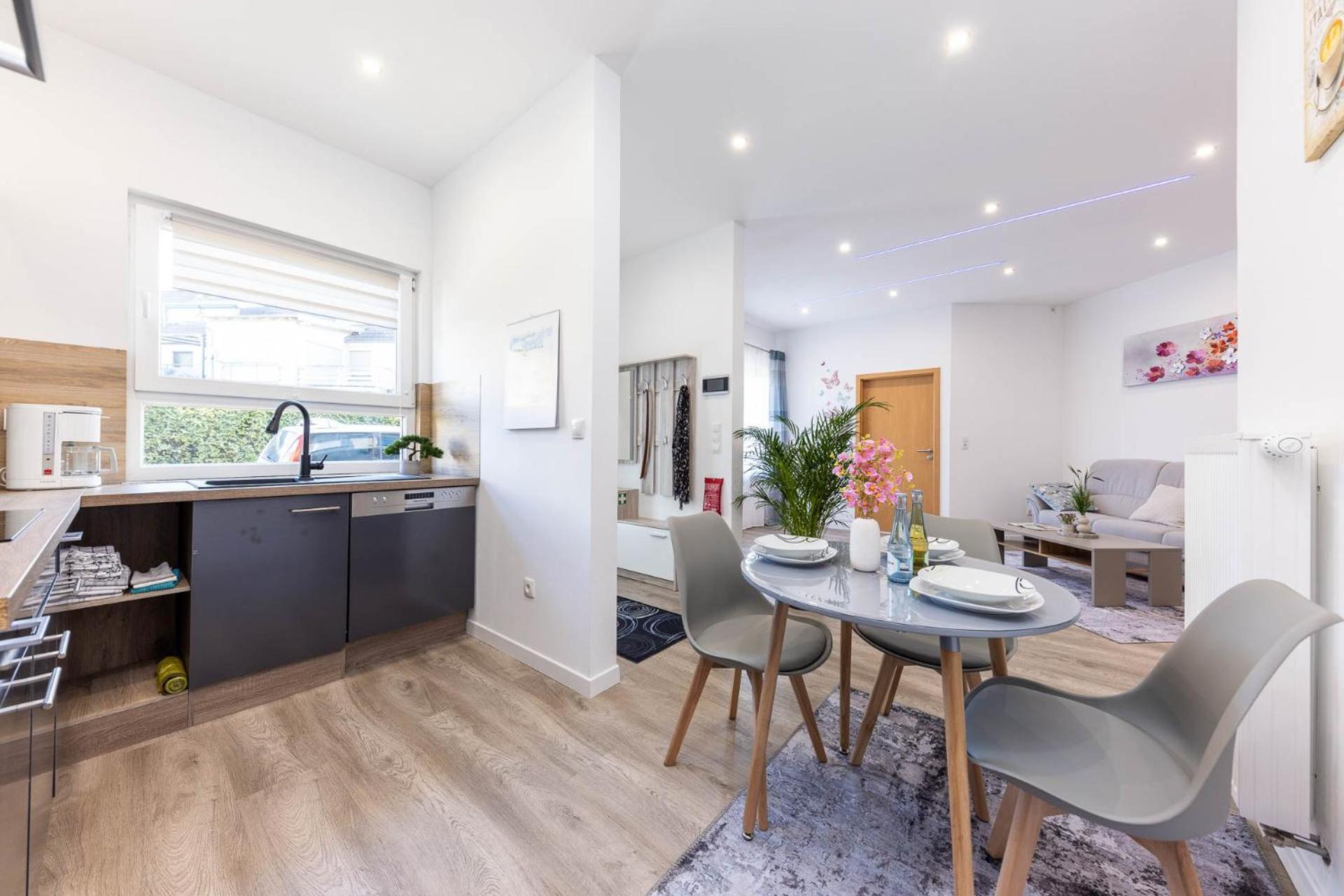 Neu I Ferienwohnung Jasmin Andernach Exterior foto